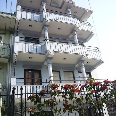 Le Rhododendron Chambres D'Hotes Kathmandu Exterior photo