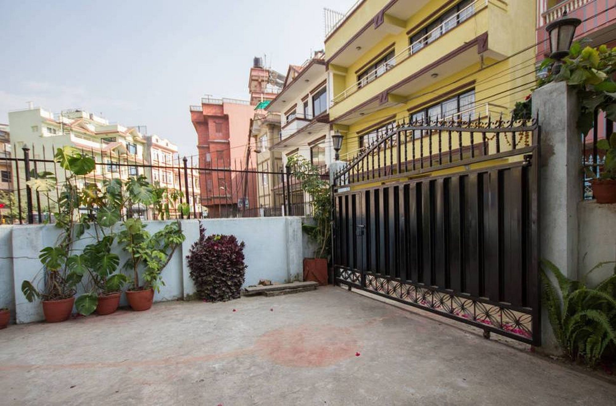 Le Rhododendron Chambres D'Hotes Kathmandu Exterior photo